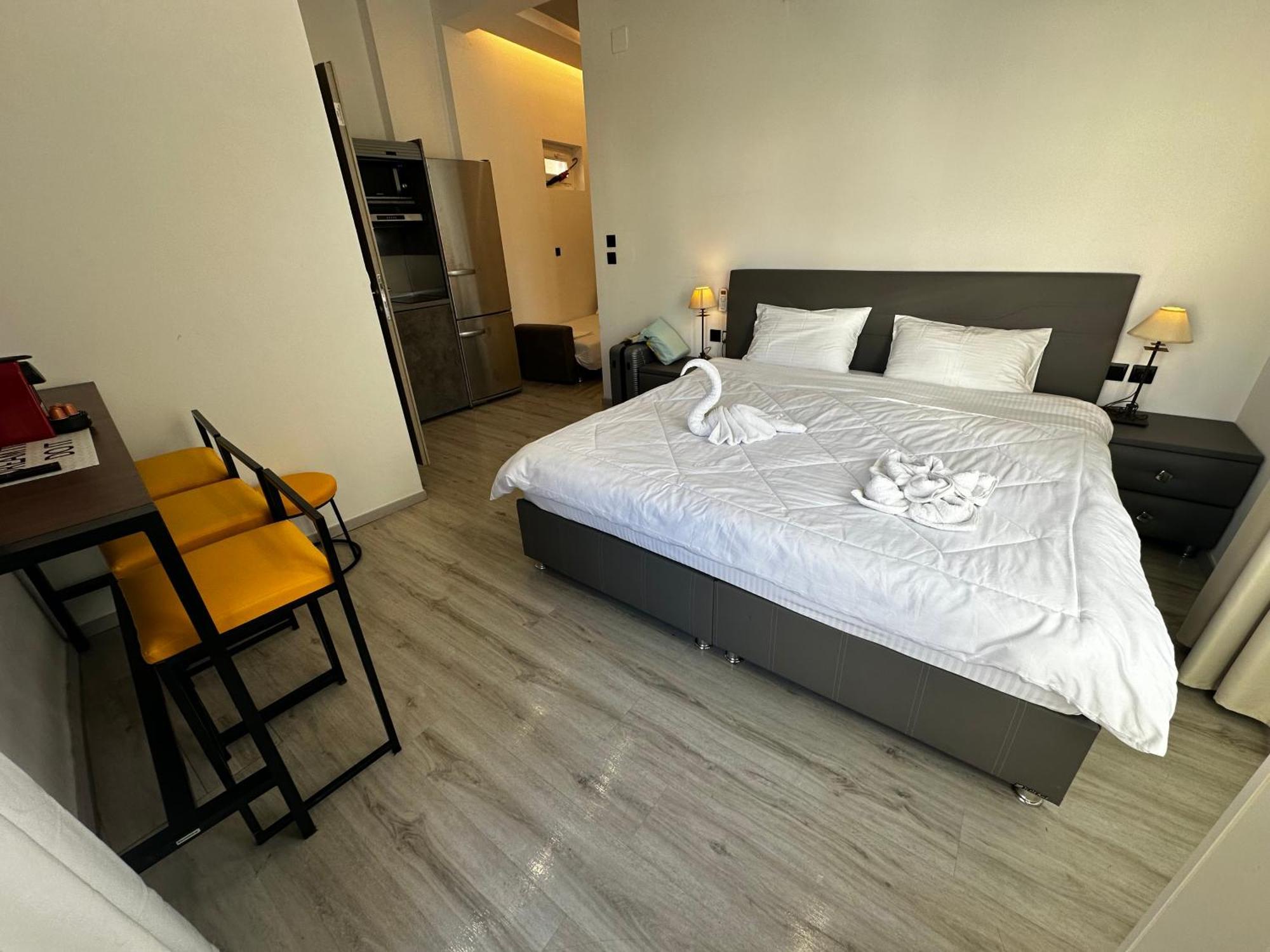 Travelers Luxury Suites, Studios & Apartments Corfu  Exterior photo