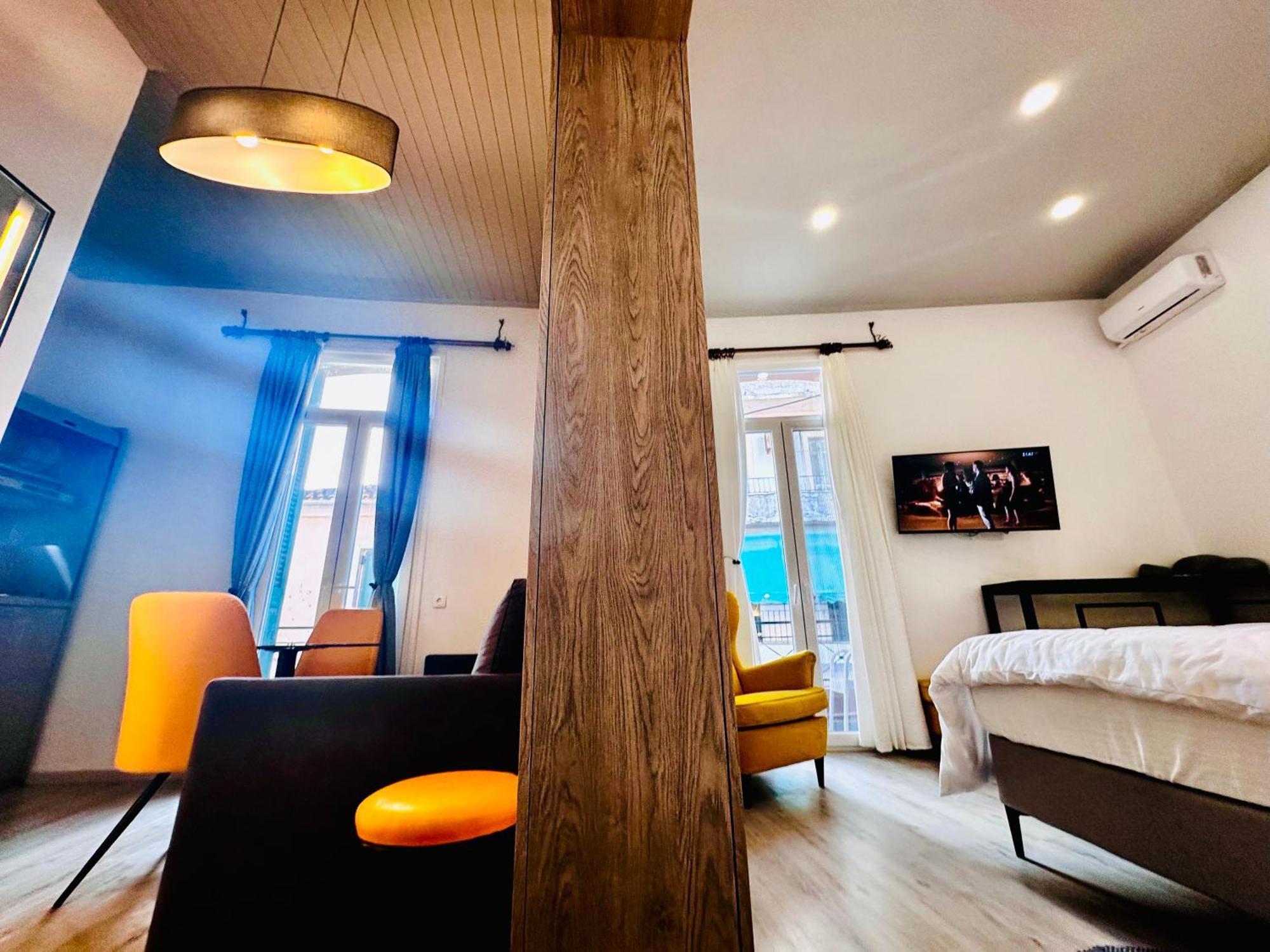 Travelers Luxury Suites, Studios & Apartments Corfu  Exterior photo